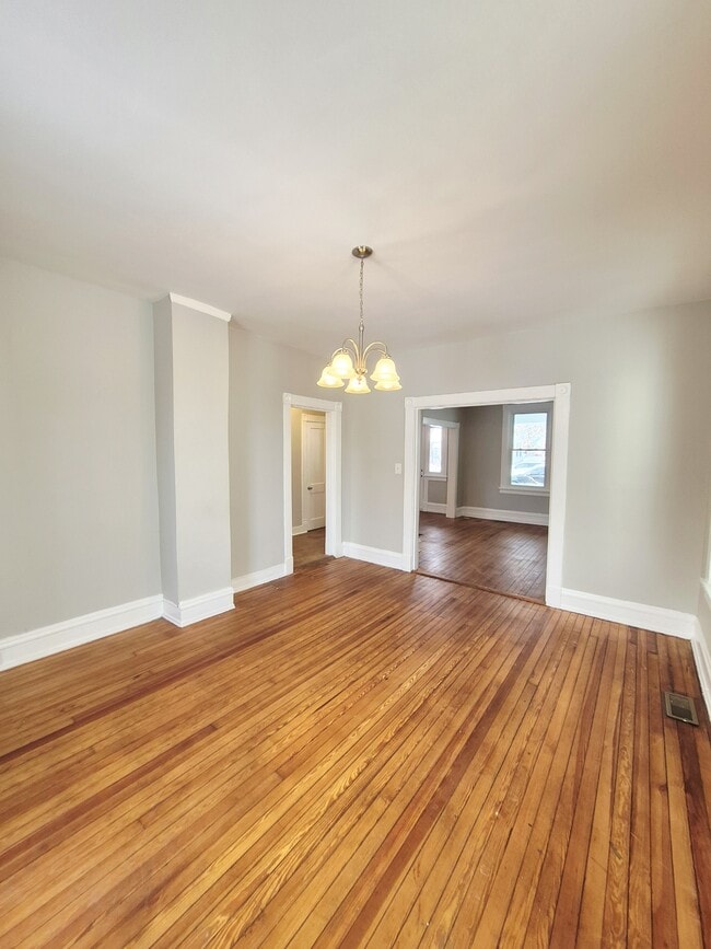 Building Photo - 3115 4th Ave