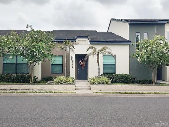 Primary Photo - 1229 Ozark Ave