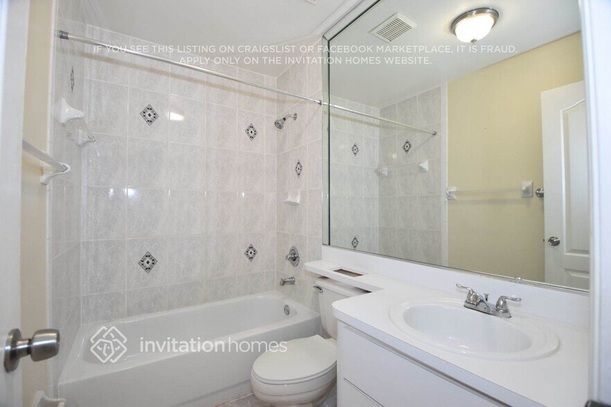 Building Photo - 13750 SW 157th Terrace