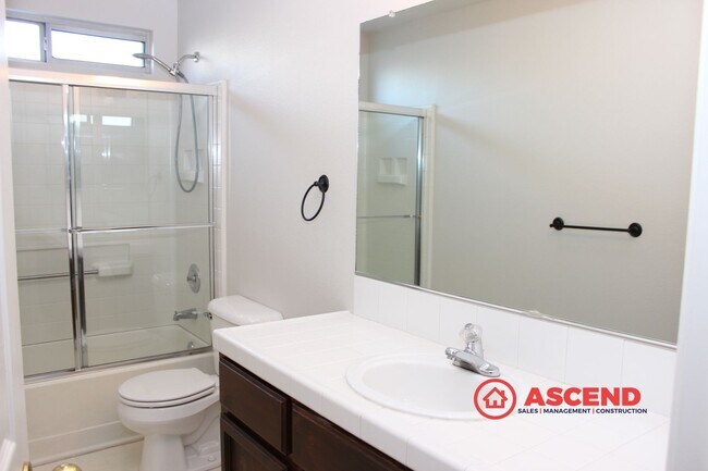 Building Photo - Poolside Living in Rosedale – Spacious 3 Bed / 2 Bath Home!