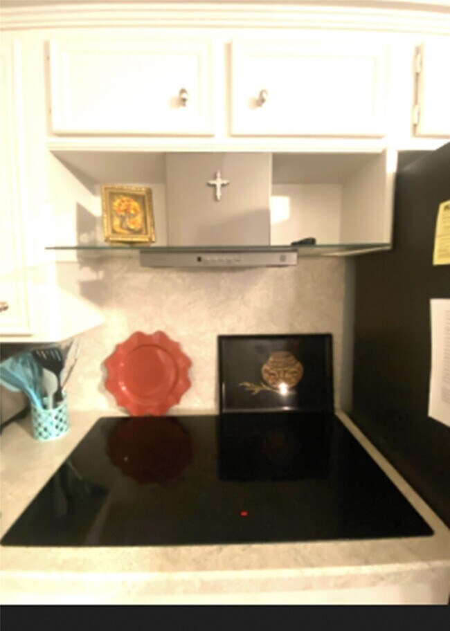 Building Photo - 179 Old Bridge Lake St