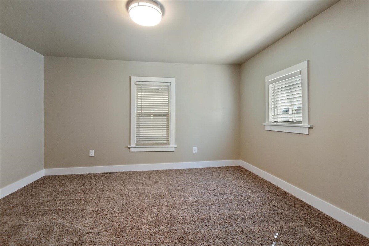 Bedroom 2 - 915 Irving St