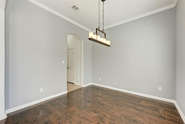 Building Photo - 3909 Vinalopo Dr
