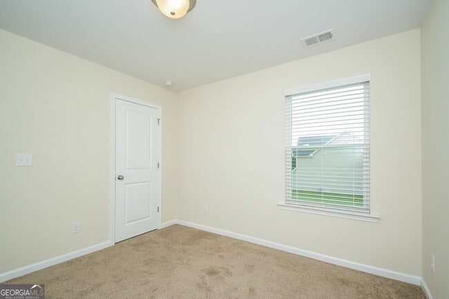 Building Photo - 289 Darbys Run Ct