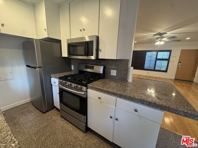 Building Photo - 2912 11th St