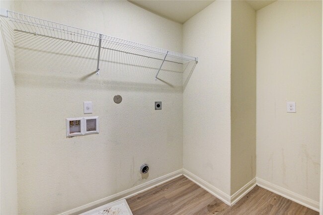 Building Photo - 3001 Iron Woods Dr