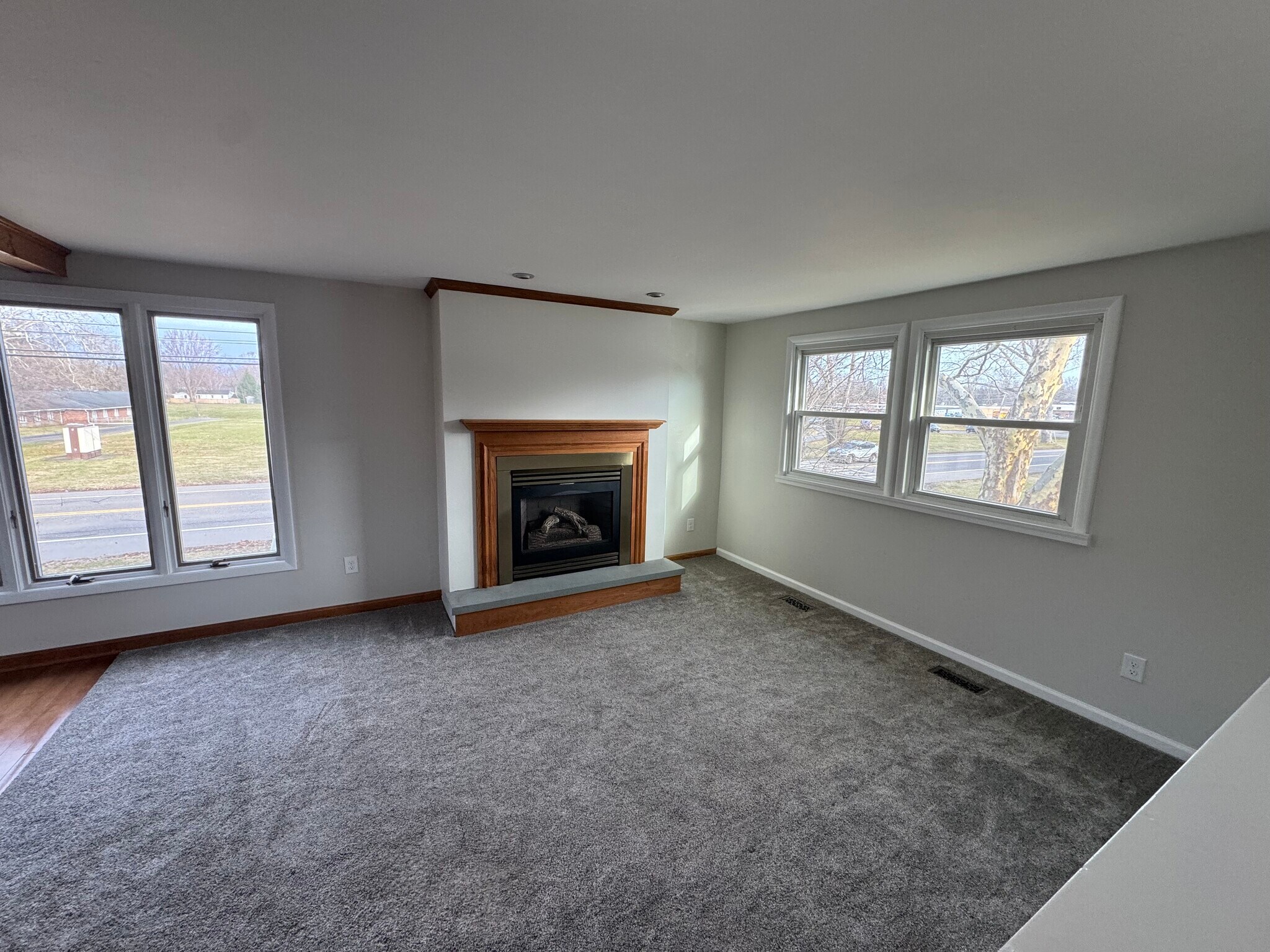 Building Photo - 4000 Marlton Cir