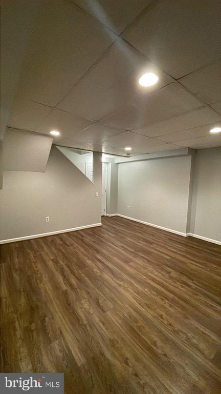 Building Photo - 8688 Wheatfield Way