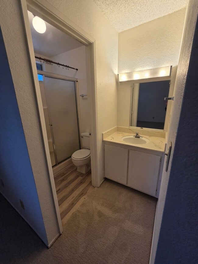 Building Photo - House: 3 Bedroom / 2 Bathroom - Loomis
