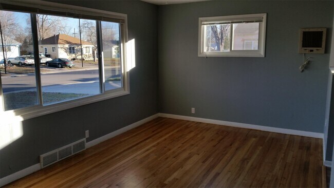 Building Photo - 1605 S Xavier St