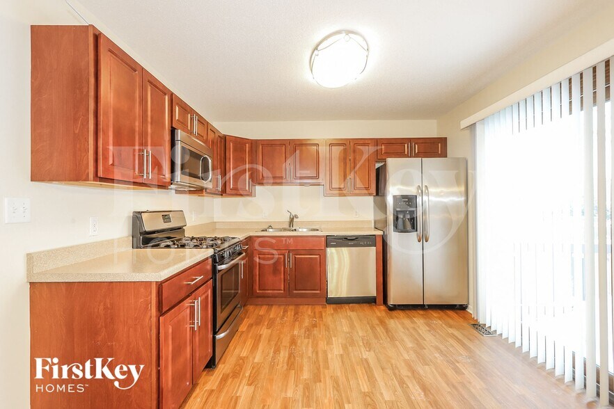 Building Photo - 14331 S Birchdale Dr