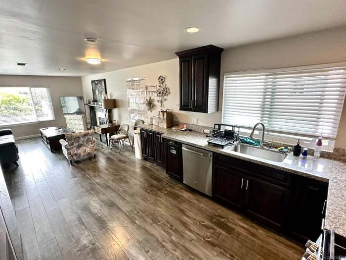 Building Photo - 9829 Caspi Gardens Dr