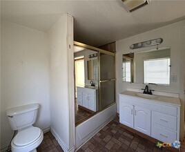 Building Photo - 201 Dewald St