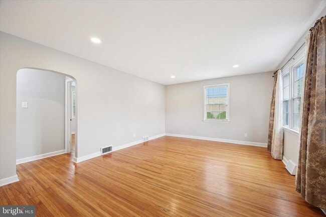 Building Photo - 116 Walnut Hill Ln