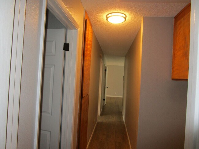 Building Photo - 1426 Callen St