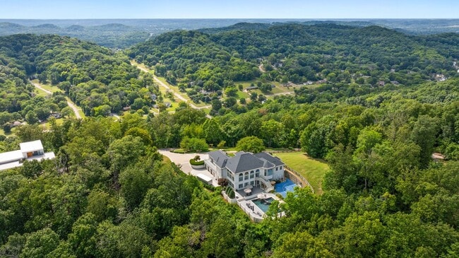 Building Photo - Located in the gated Valhalla community in Brentwood