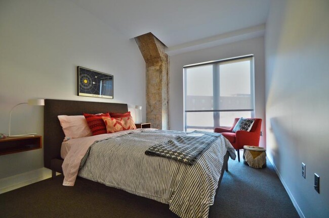 Building Photo - 1.0 bedroom in Somerville Massachusetts 02143