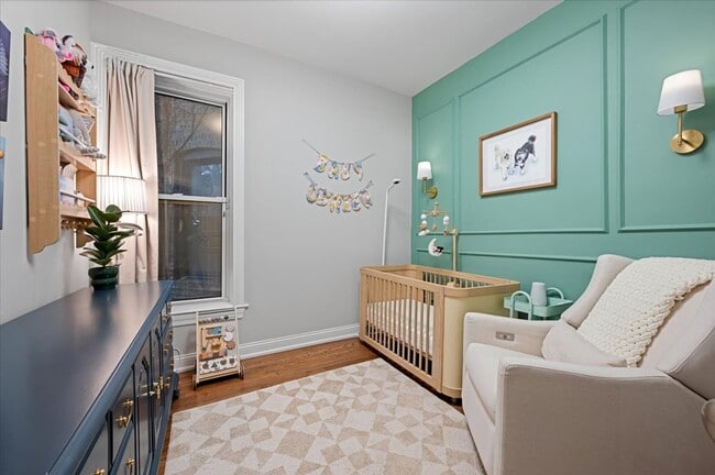 Building Photo - 1023 W Dakin St