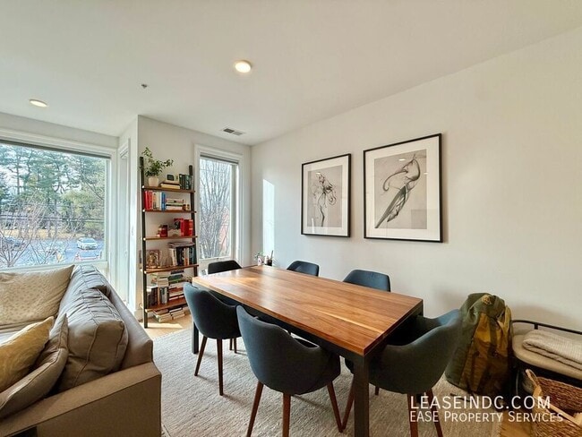 Building Photo - 4335 Harrison St NW