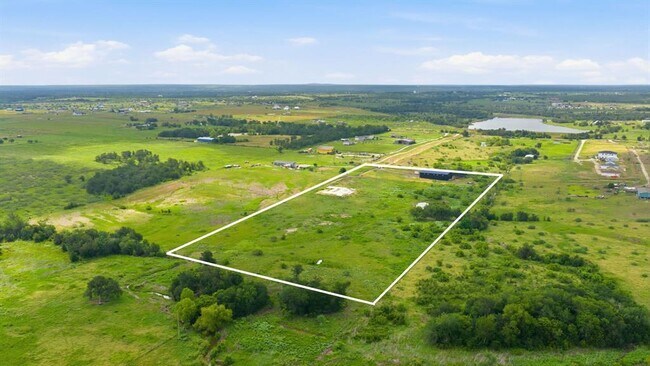Building Photo - 1701 Co Rd 466