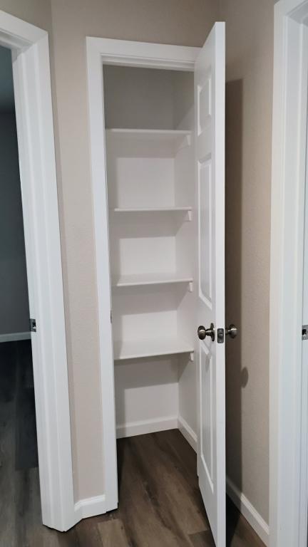 Building Photo - 210 Hoover Ln