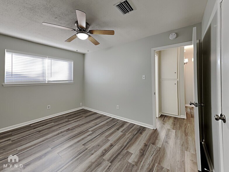 Building Photo - 14515 Alrover St