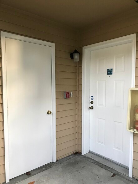 Building Photo - 5300 Harbour Pointe Blvd