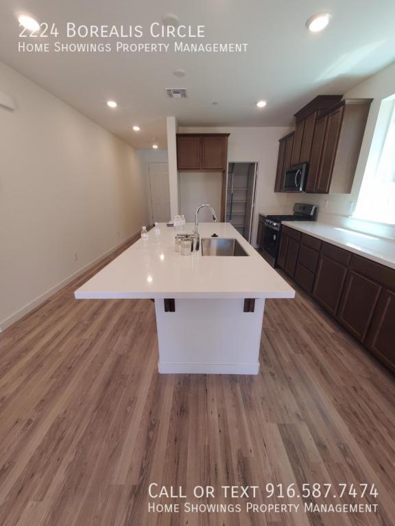 Building Photo - 2224 Borealis Cir