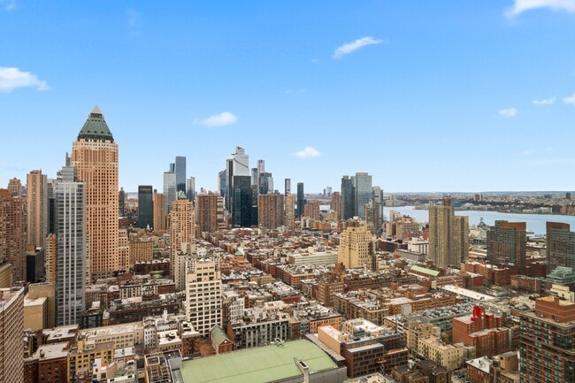 Building Photo - 322 W 57th St