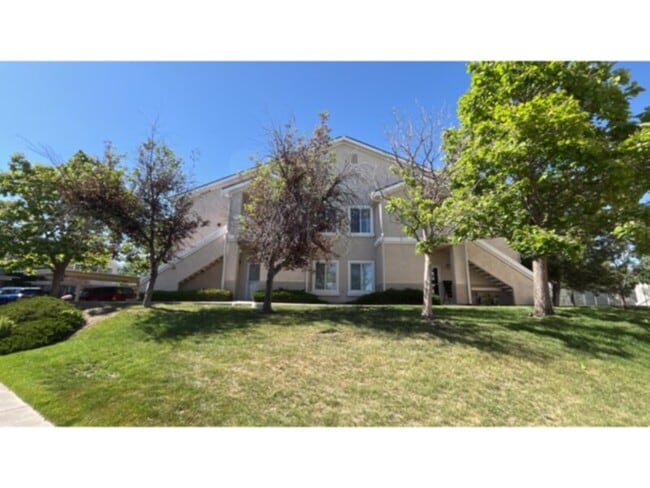 Primary Photo - Stunning Condo in Cheyenne Meadows