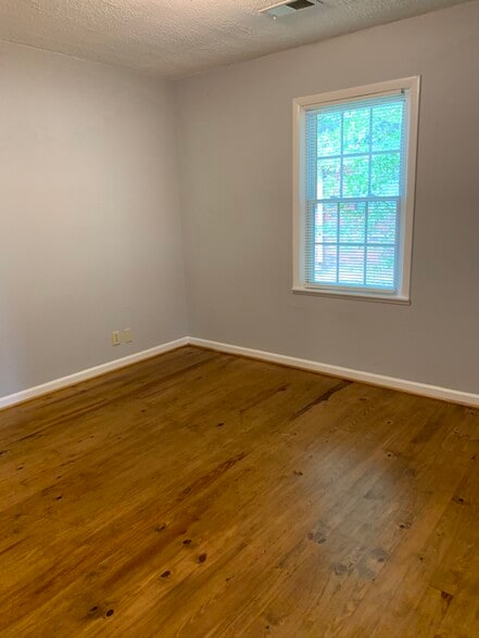 Bedroom 1 - 406 2nd Ave W