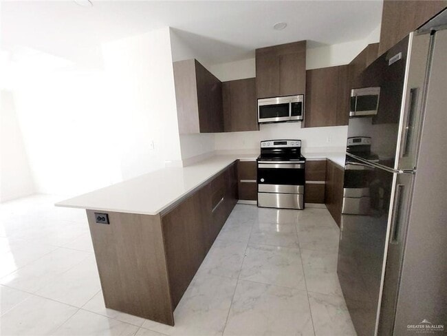 Building Photo - 1809 Cari Nicole Ave