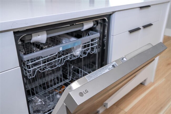 Building Photo - 70 McDill Dr