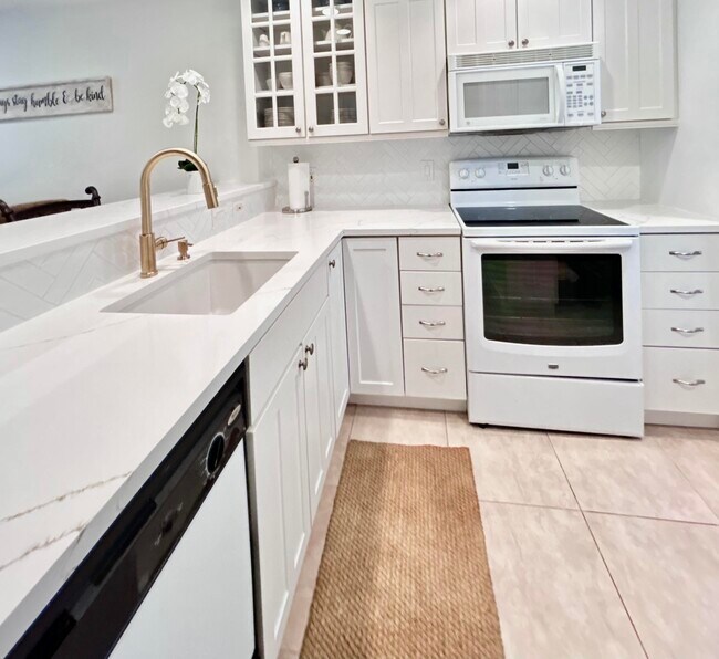 Building Photo - 4801 Esedra Ct