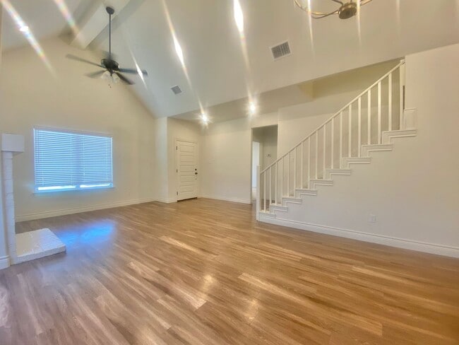 Building Photo - Now available in Cooper - 4 bed 3 bath 2 c...