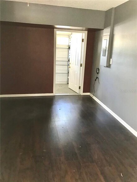 Building Photo - 4637 Cabbage Palm Dr