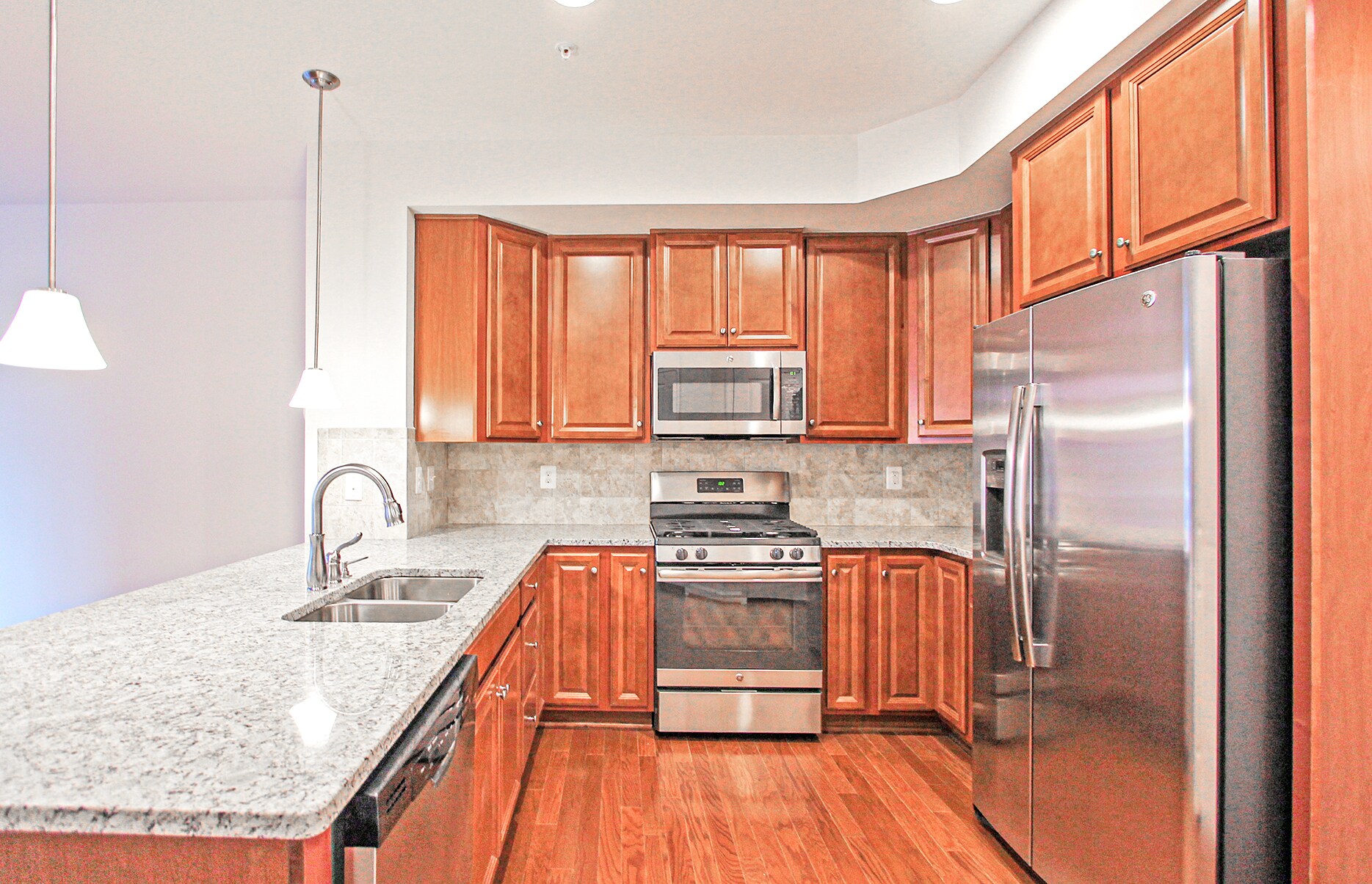 Building Photo - 13652 Endeavour Dr