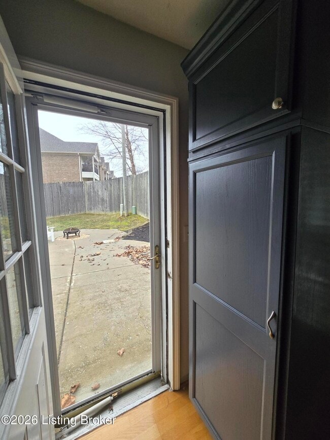 Building Photo - 2405 Blankenbaker Rd