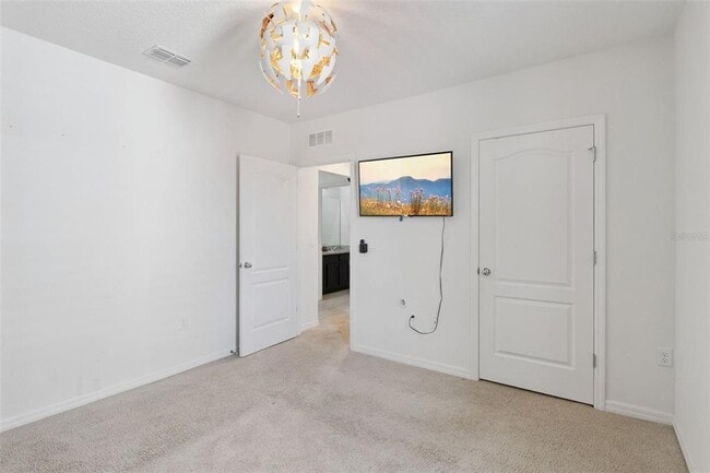 Building Photo - 5289 Oakbourne Ave