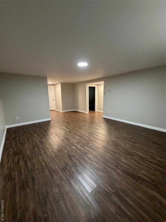 Building Photo - 5 Dewey Rd