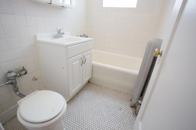 Floorplan - 5415 S. Woodlawn Avenue