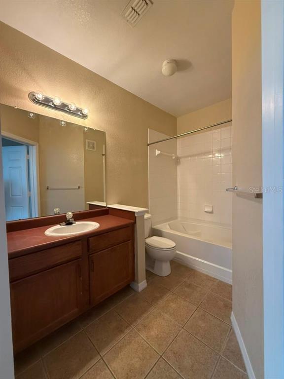 Building Photo - 8103 Lillies Way