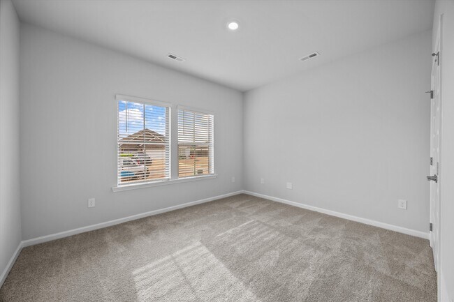 Building Photo - 130 Stockholm Ln