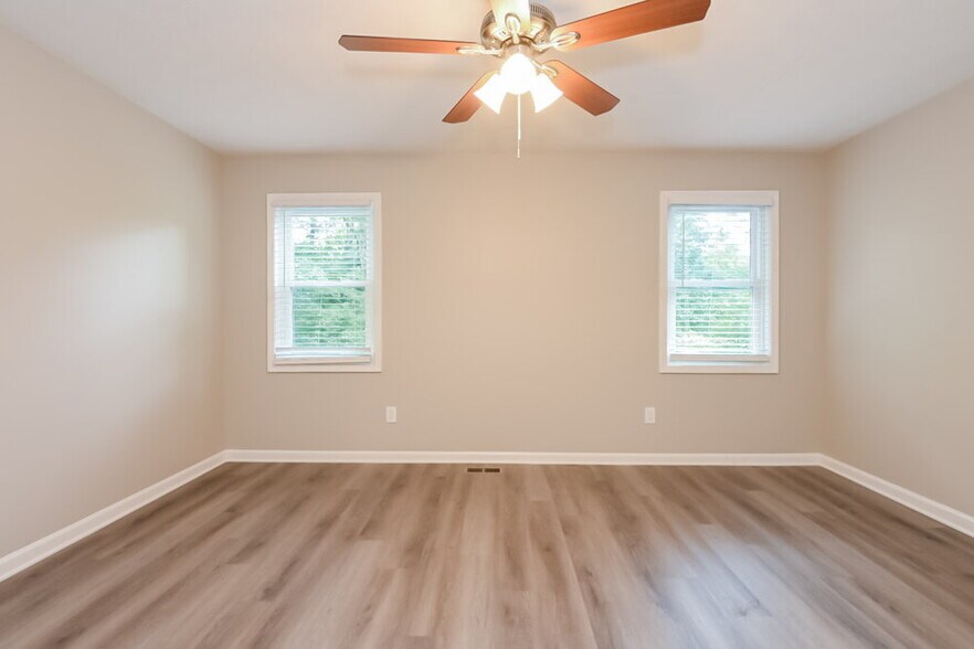 Building Photo - 1531 Scott Oaks Ct