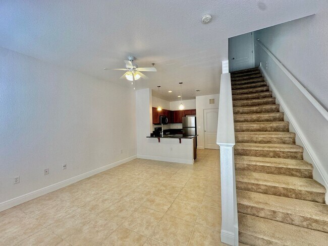 Building Photo - 2926 SW 35th Pl