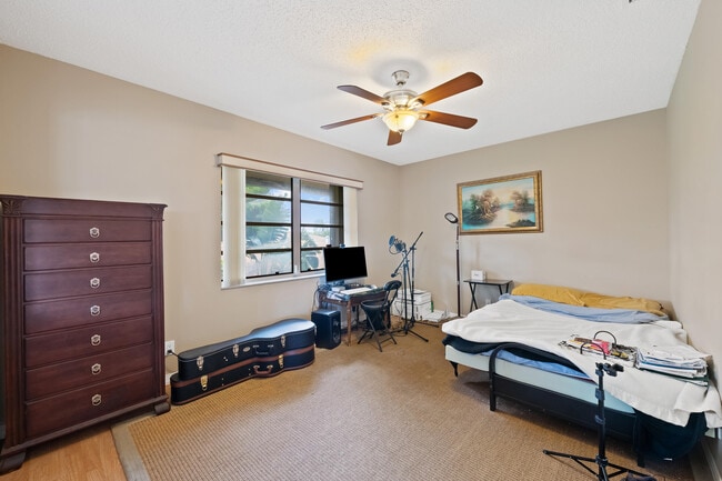 Building Photo - 13771 Via Aurora