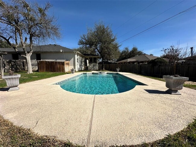 Building Photo - 4103 Natural Bridge Ct