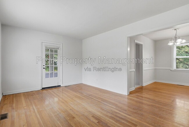 Building Photo - 6410 Morningside Dr