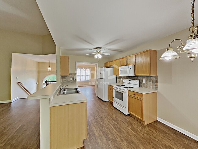 Building Photo - 1046 Whispering Woods Drive