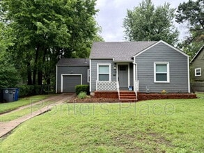 Building Photo - 717 S Louisville Ave